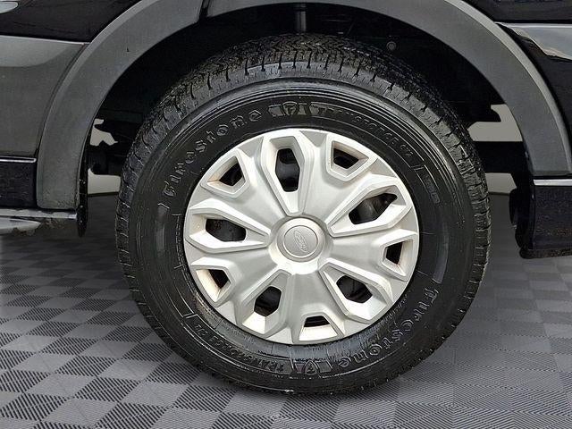 2024 Ford Transit Passenger Wagon XLT