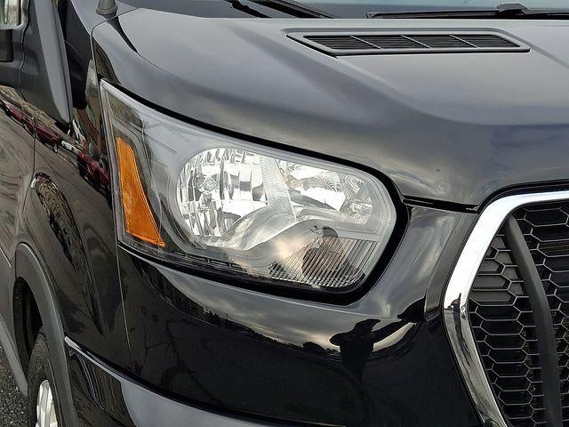 2024 Ford Transit Passenger Wagon XLT