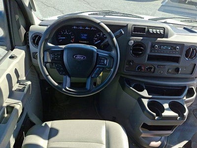 2024 Ford E-Series Cutaway Base