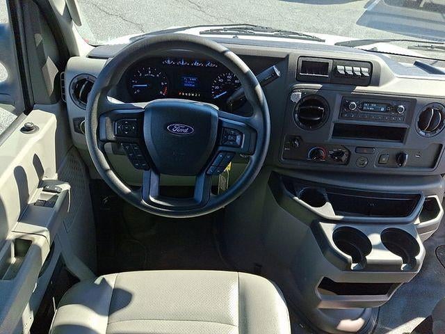 2024 Ford E-Series Cutaway Base