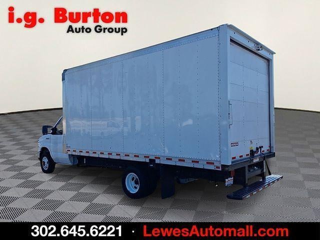 2024 Ford E-Series Cutaway Base