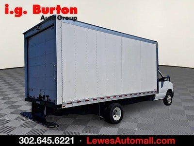2024 Ford E-Series Cutaway Base