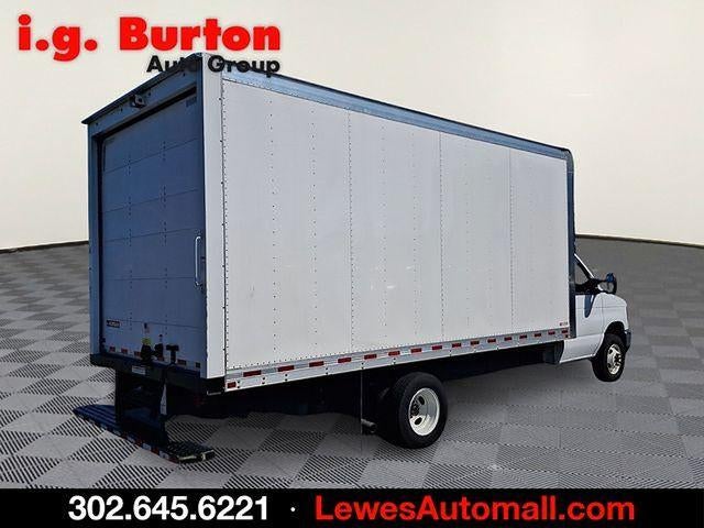 2024 Ford E-Series Cutaway Base