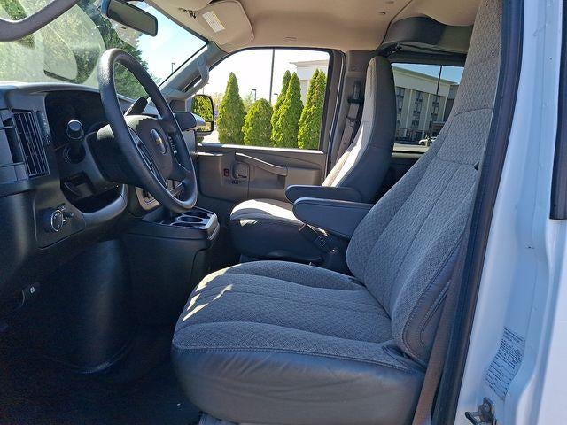 2023 Chevrolet Express Passenger 3500 LS