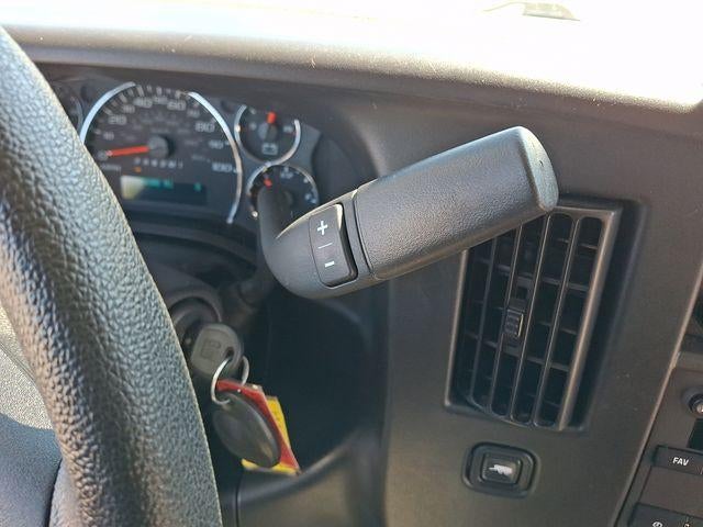 2023 Chevrolet Express Passenger 3500 LS