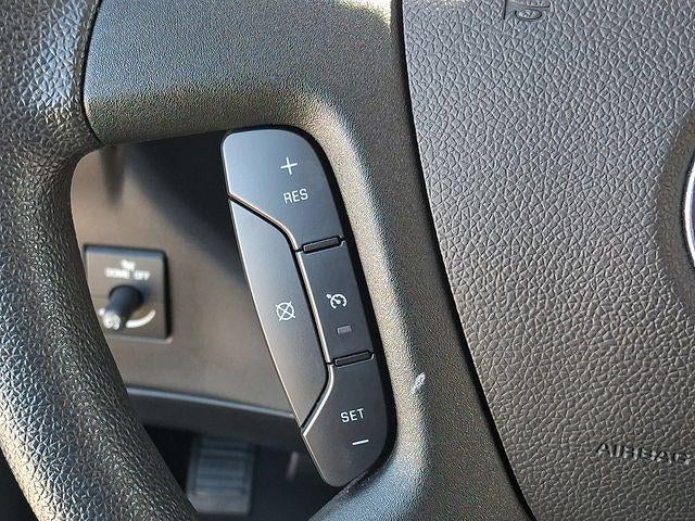 2023 Chevrolet Express Passenger 3500 LS