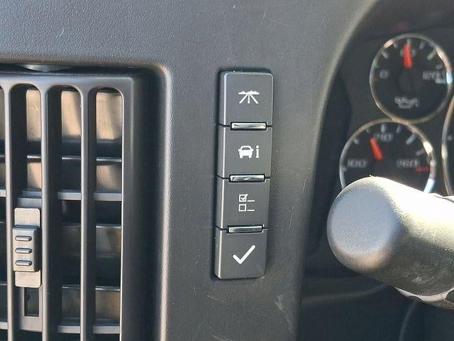 2023 Chevrolet Express Passenger 3500 LS