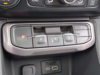 2021 GMC Acadia AT4