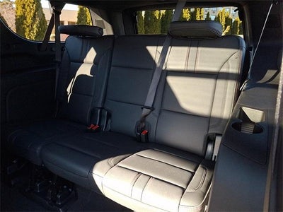 2025 Chevrolet Suburban RST