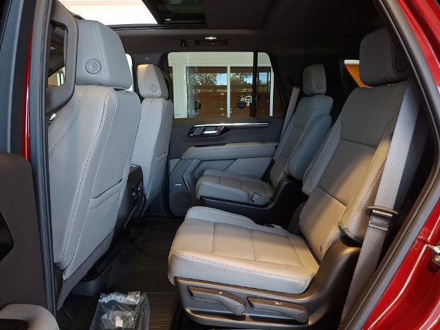 2027 Chevrolet Tahoe Z71 - Photo 7