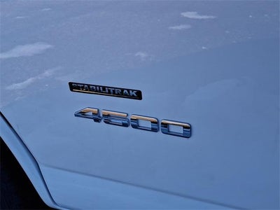 2024 Chevrolet Express Cutaway 4500 Base