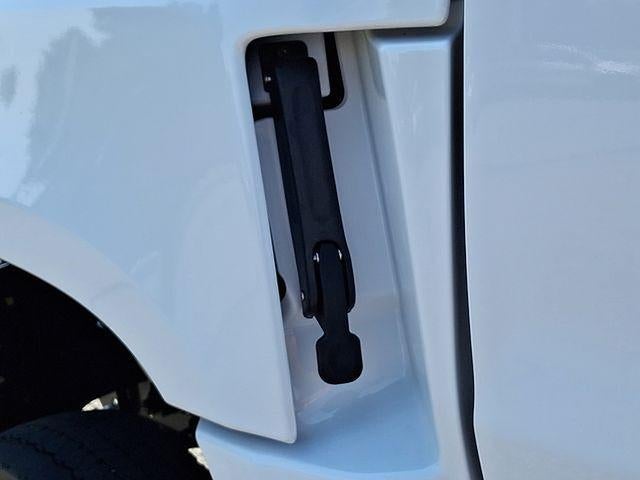 2021 Chevrolet Silverado 6500 HD Work Truck