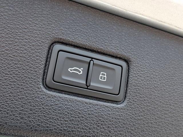 2023 Audi Q7 Premium Plus 55 TFSI quattro Tiptronic