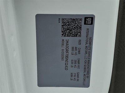 2025 Chevrolet Express Cutaway 3500 Base