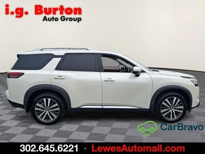 2022 Nissan Pathfinder Platinum 4WD