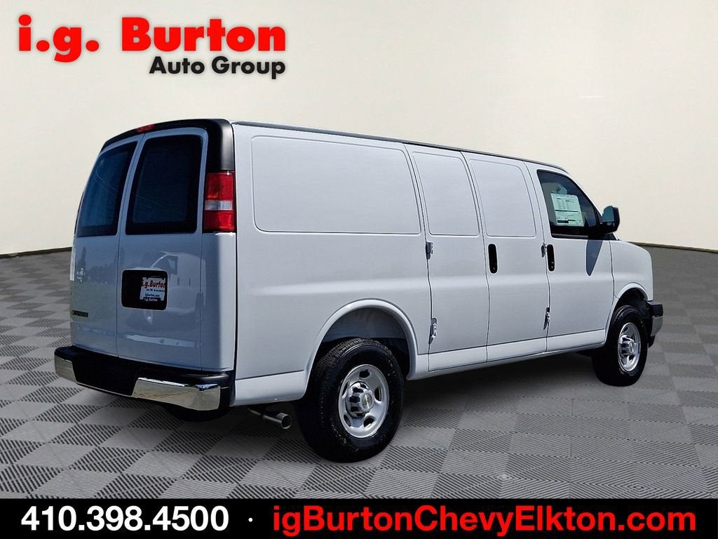 2026 Chevrolet Express Cargo WT