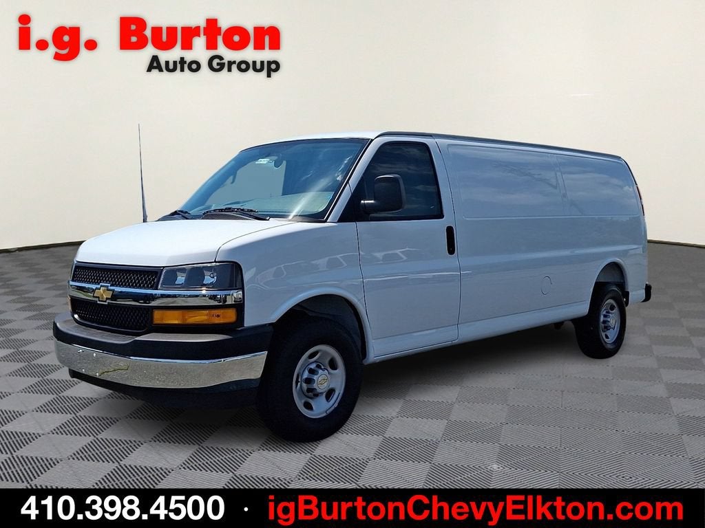 2026 Chevrolet Express Cargo WT