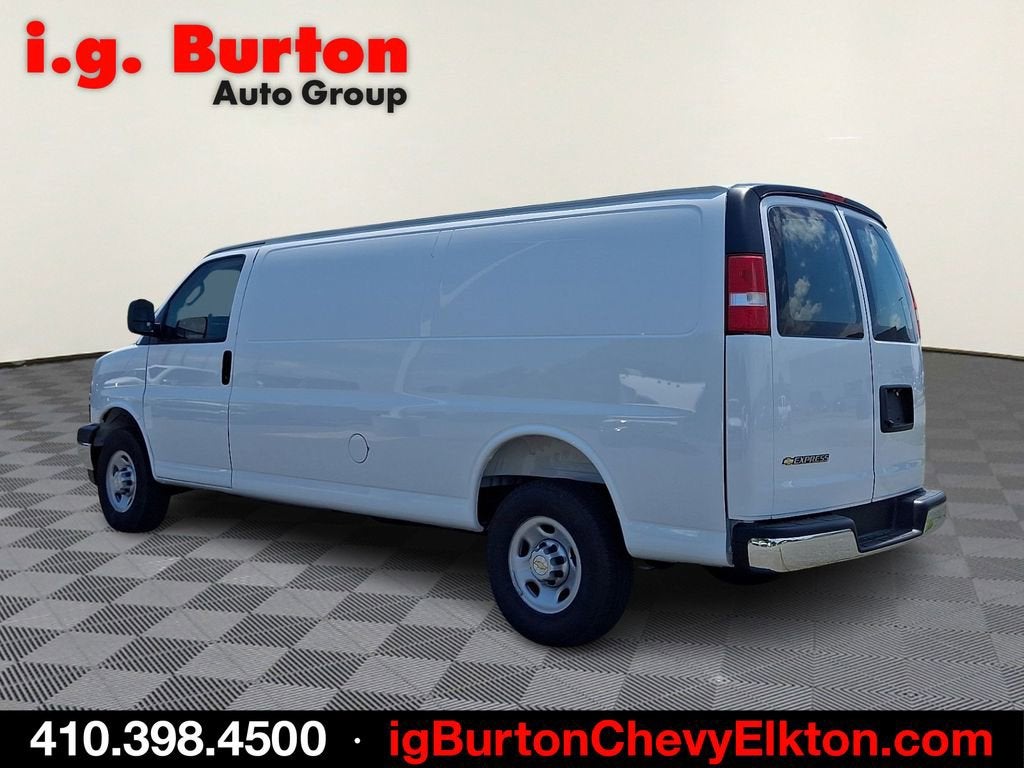 2026 Chevrolet Express Cargo WT