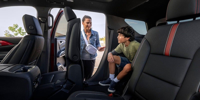 2025 Chevy Traverse interior | i.g. Burton Chevrolet of Milford in Milford DE